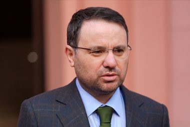 Ak Parti, Özgür Özel’in iddialarından dört gün sonra Akın Gürlek’e sahip çıktı