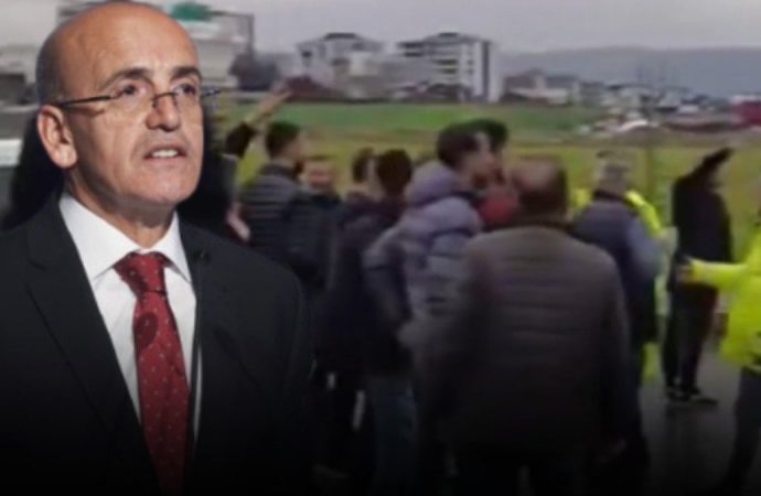 Trafik sıkışıklığı öfkesi Bakan Şimşek’e patladı