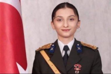 Okul birincisi de olsa Ebru teğmene af yok