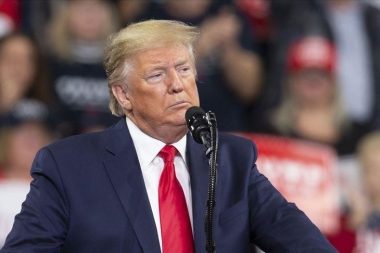 Trump, İsrail cumhurbaşkanına verdi veriştirdi: Netanyahu’yu affetsene, aciz!