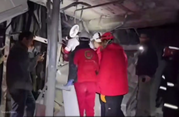 Savaş Türkiye’nin dibine geldi: Sınırdaki Urmiye vuruldu