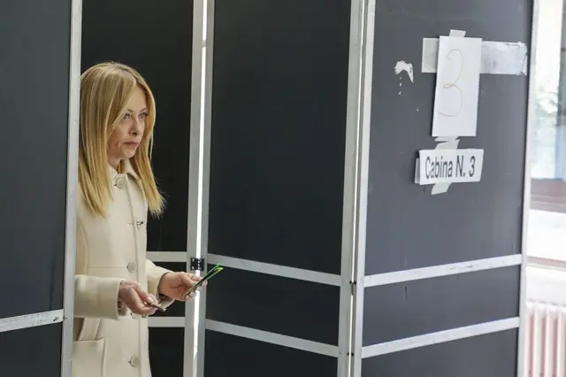 İtalya’da Meloni hükümeti referandumu kaybetti