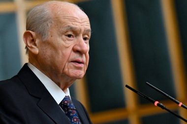 Bahçeli ‘süreç’in hukuki düzenlemesi için teminat verdi:  ‘Adım adım yerine getirilecektir’