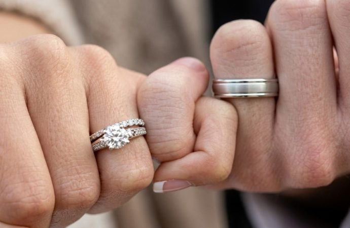 Evlilik üç dakika sürdü: Nikah biter bitmez boşandılar