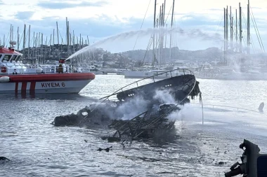 Milyarlık yat kül oldu, Aziz Yıldırım’ın teknesi son anda kurtuldu