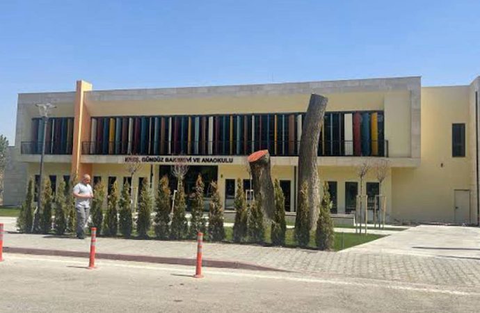 ‘Kabe’de hacılar hu der Allah’ TBMM kreşinde de popüler