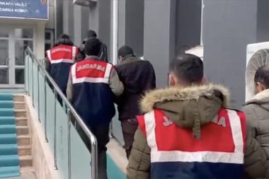 24 ilde İŞİD operasyonu: 88 şüpheli yakalandı