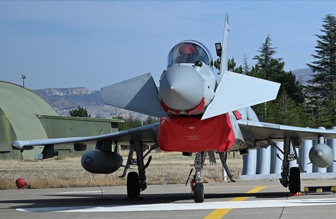 İngiltere’yle Eurofighter Typhoon için teknik ve lojistik destek sözleşmesi imzalandı