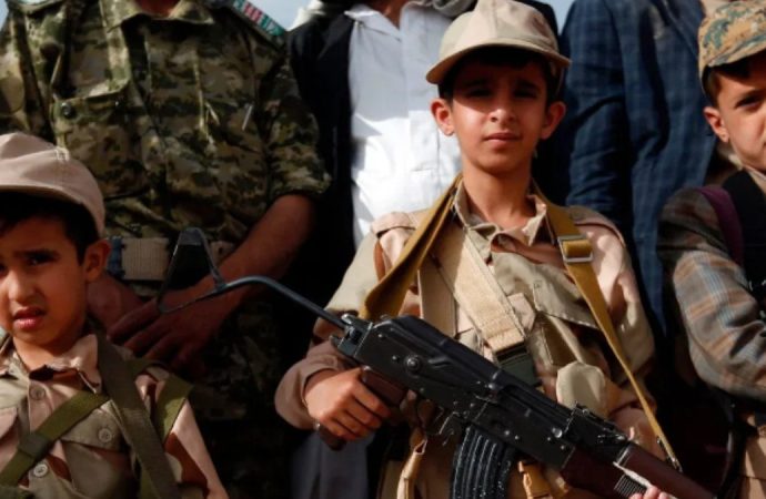 İddia: İran’da askerlik yaşı 12’ye indi