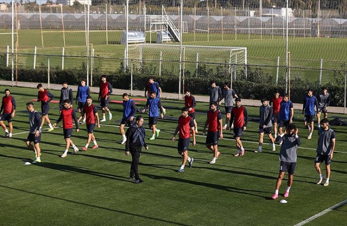 İran Milli Futbol Takımı, Antalya’da kampa geldi