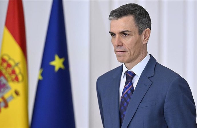 Sanchez: ABD’ye boyun eğmezse AB daha özerk ve özgür olur
