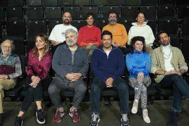 ‘Sersem Kocanın Kurnaz Karısı’ Dünya Tiyatro Günü’nde prömiyer yaptı