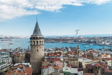İBB’ye ret: Galata Kulesi’nin mülkiyeti Vakıflar’da kaldı
