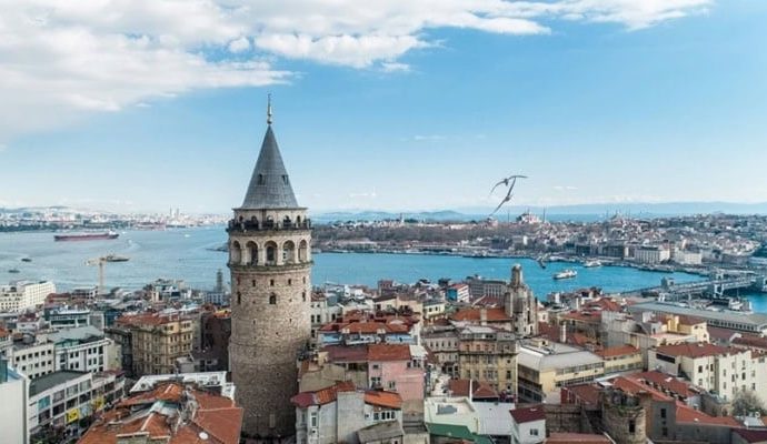 İBB’ye ret: Galata Kulesi’nin mülkiyeti Vakıflar’da kaldı