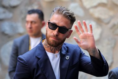 Sergio Ramos Sevilla’yı satın alıyor, ilk transfer için gözü Fenerbahçe’de