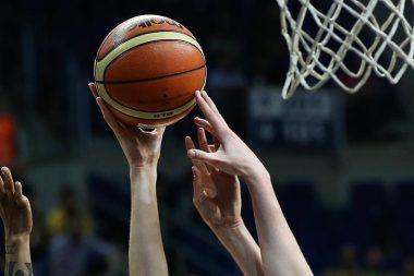 Potanın perilerinin derbi serisi yarın başlıyor