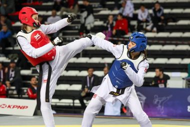 Tekvandocu genç kızlar 19 madalya kazandı