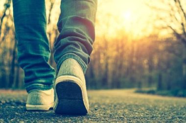 Neden gözaltına alındığını anlayamadı bile: Tek suçu yürümek