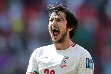 İranlı yıldız futbolcuya şok: Kadro dışı kaldı, mal varlığı da tehlikede