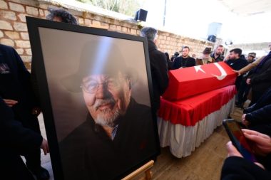 İlber Ortaylı’nın sosyal medya hesapları açık kalacak