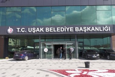 Uşak Belediyesi’nde dört yeni gözaltı