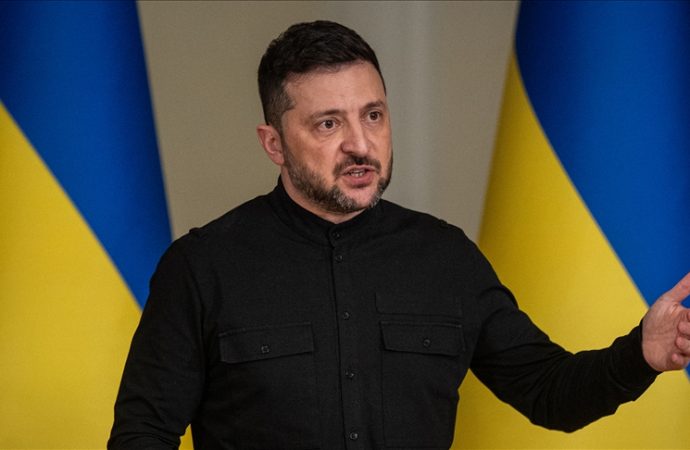 Zelenski: Rusya, İran savaşı uzasın istiyor
