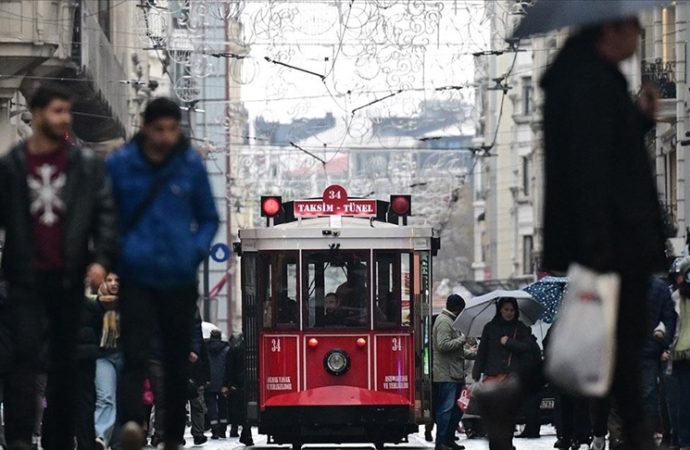 İstiklal Caddesi yine gözde, ‘mutena muhit’ Nişantaşı ise sönüyor