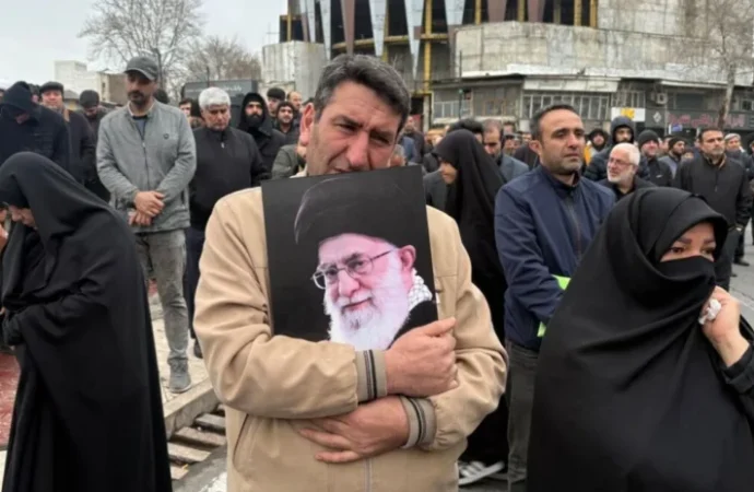 Trump, İran’a ‘Venezuela Modeli’ ümit ediyor