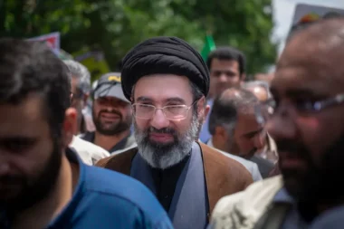 Oğul Hamaney İran’ın yeni lideri olmaya çok yakın