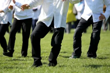Tai Chi yürüyüşü hiç de sosyal medyada gördüğünüz gibi değil ama sahiden çok faydalı