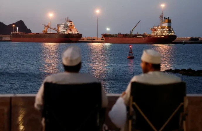 Financial Times Başyazarı: Hürmüz Boğazı’nı İran kontrol ediyor, şu anda o kazanıyor