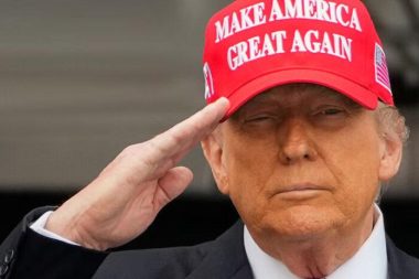 Şaşkın Dünya imparatorunun elindeyiz…