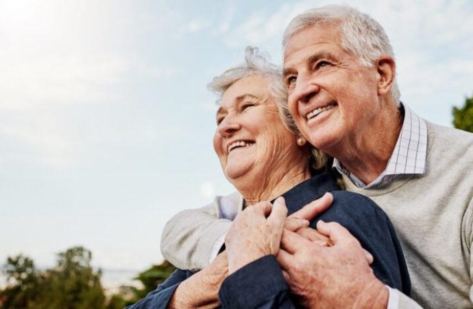 Sakın Ola Ki Zenginleşmeden Yaşlanmayın