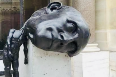 Düşünmek İstemeyen Adam Heykeli 