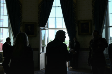 En uzun günün öyküsü: Trump, ‘Bir uygarlığı silme’ tehdidinden ateşkesi kabul etmeye nasıl ikna oldu?