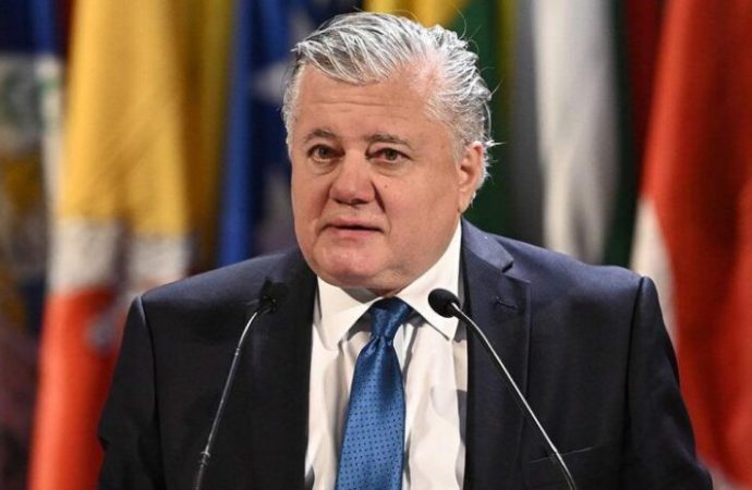 Bir Diplomatın Ardından: Altay Cengizer