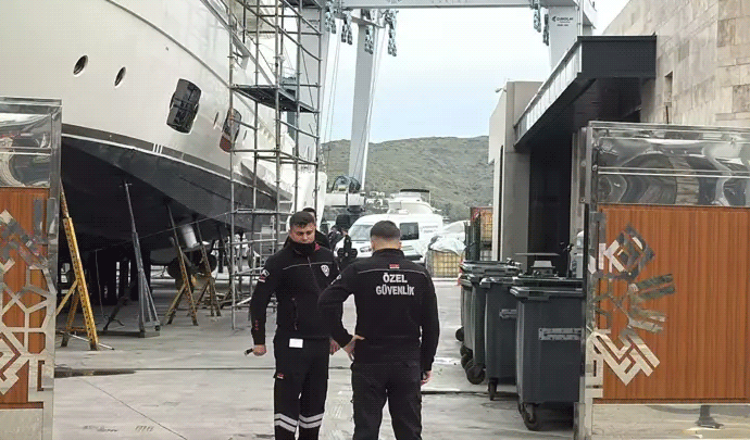 Bodrum açıklarında göçmen botu battı: 11 can kaybı var, 21 kişi kurtarıldı