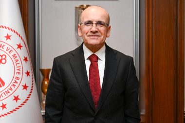 Mehmet Şimşek: Türkiye savaş şokunu yönetebilir