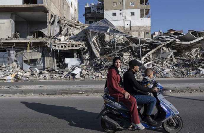 İsrail, Lübnan’da her beş kişiden birini yerinden etti