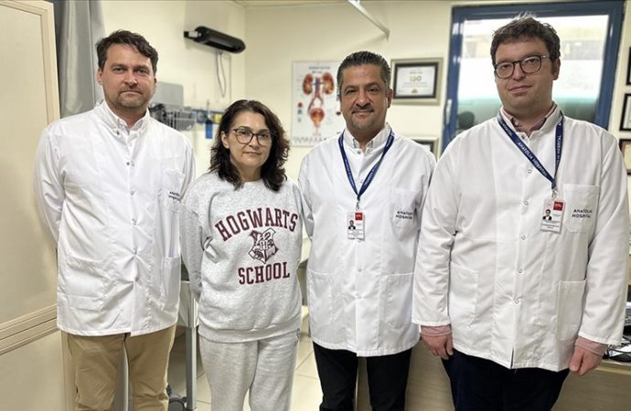 İki tümörü birden aynı seansta, robotik cerrahiyle alındı