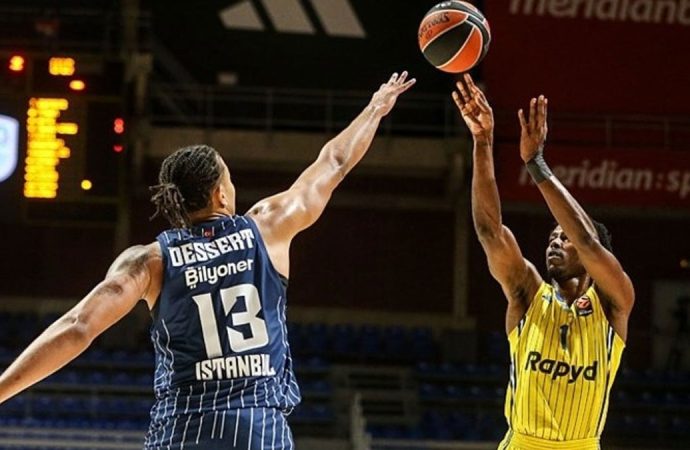 Anadolu Efes kötü seriyi dörtledi