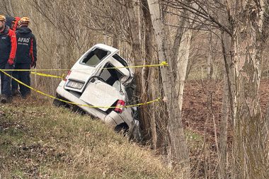 Babasını kanser tedavisine götürüyordu: Kazada herkes hayatını kaybetti