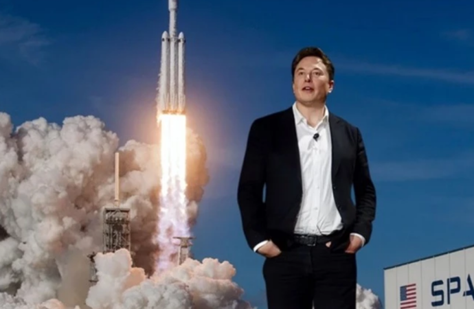 SpaceX daha halka arz edilmeden 2 trilyon  doları gördü