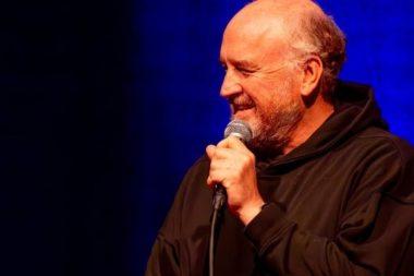 Louis C.K. yeni gösterisiyle Netflix’e dönüyor