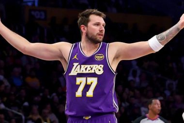 NBA’in yıldızı normal sezonu kapattı, ödül şansını bir maçla kaçırdı