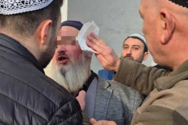 Menzil tarikatı Avrupa’daki tapuyu kaybetti