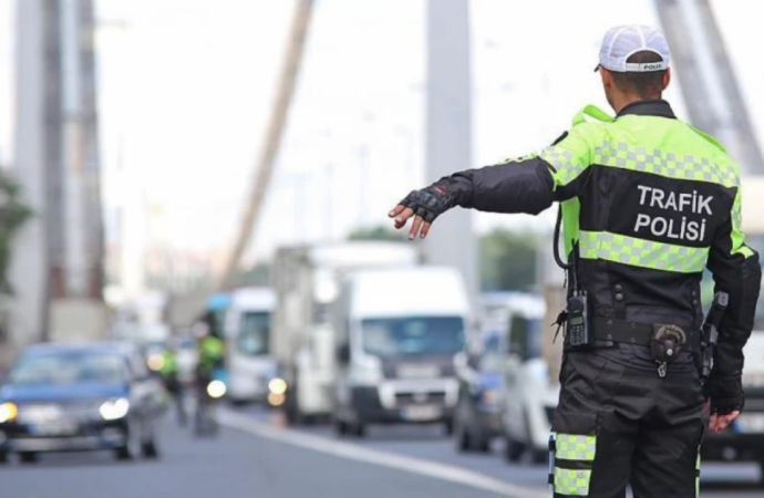 Alkollü sürücüyle araç sahibine 1 milyon 292 bin lira ceza