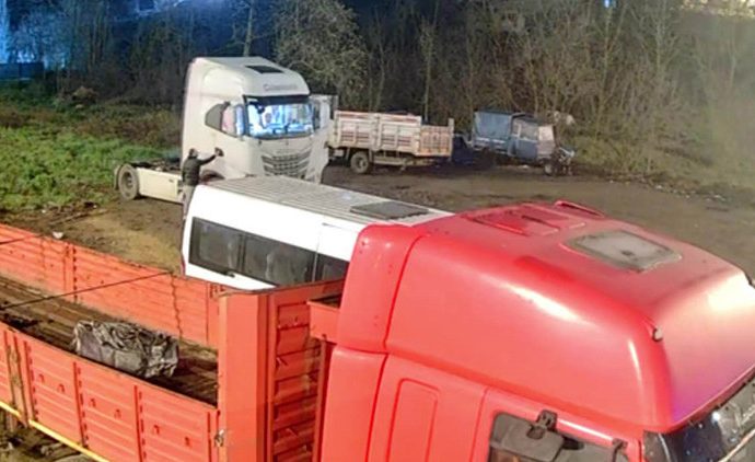 Çaldığı TIR’ı dolandırıcılara kaptırdı, polise koştu