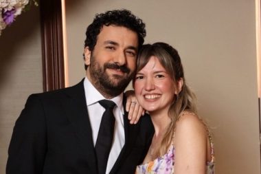 Hasan Can Kaya ve Duygu Karabaş nişanlandı