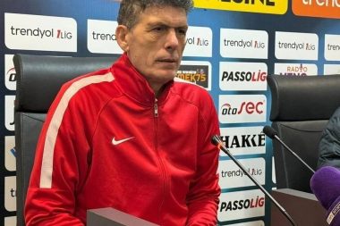 Çıktığı ilk maçta 6 yedi: ‘Bir topumuz direkten döndü’ dedi